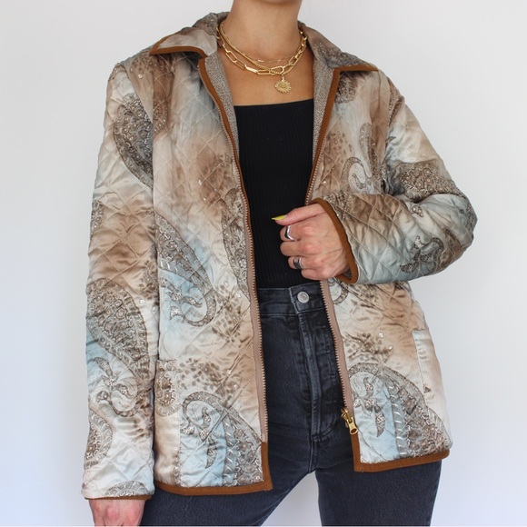 90s Vintage Neutral Quilted Silk Jacket - Picture 2 of 7